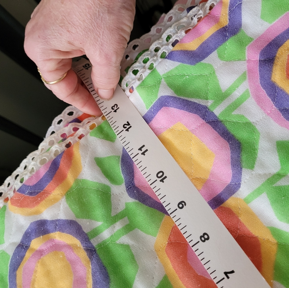 Table Linen - Picture 4 of 5